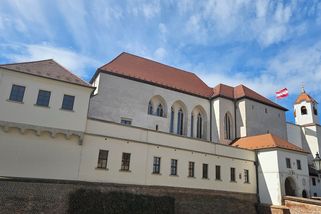 Finanční odškodnění obětí války a temný stín Benešových dekretů - Médium.cz
